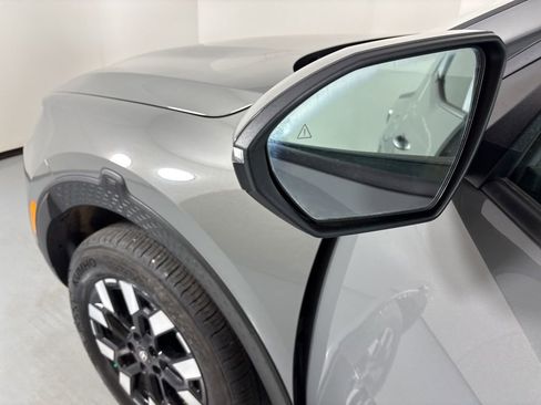 Used 2025 Hyundai Santa Cruz SEL image 14