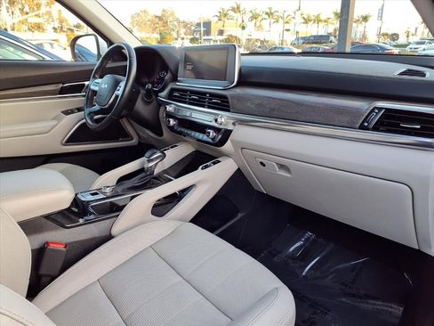 Certified 2022 Kia Telluride EX w/ EX Premium Package image 15