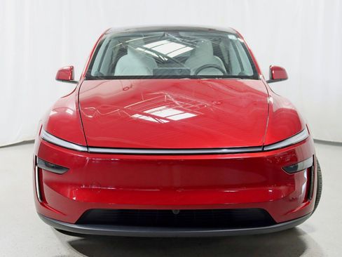 Used 2026 Tesla Model Y AWD image 8