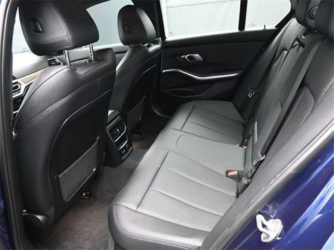 Used 2020 BMW 330i Sedan w/ Convenience Package image 13