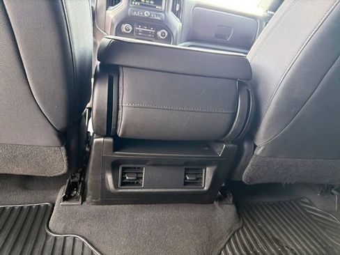 Used 2019 Chevrolet Silverado 1500 Custom Trail Boss w/ Custom Convenience Package AWD/4WD image 18