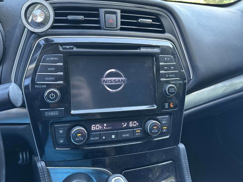 Used 2016 Nissan Maxima SR FWD image 21