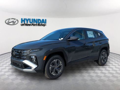 New 2026 Hyundai Tucson Blue SE AWD/4WD image 1