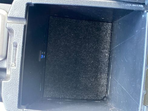 Used 2023 Toyota Tacoma SR5 image 9