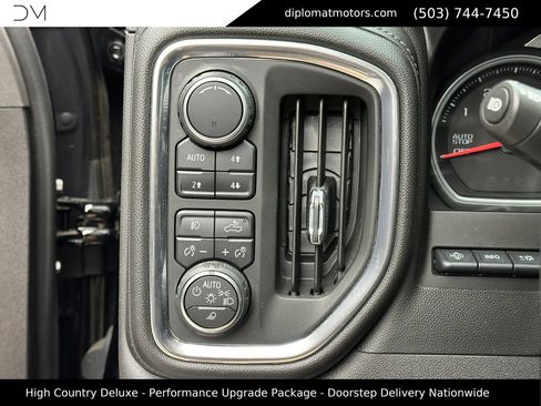 Used 2019 Chevrolet Silverado 1500 High Country image 35