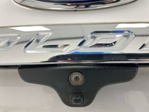 Used 2019 Ford Explorer XLT w/ Equipment Group 201A image 12