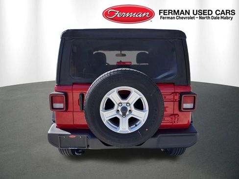 Used 2021 Jeep Wrangler Sport S image 11