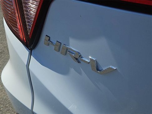 Used 2016 Honda HR-V LX image 12