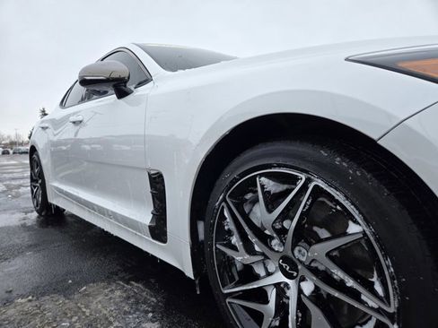 Used 2022 Kia Stinger GT-Line image 40