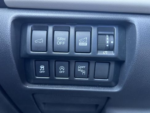 Used 2023 Subaru Forester Limited AWD/4WD image 31