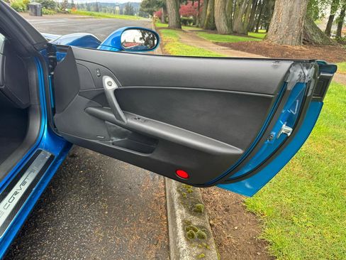 Used 2008 Chevrolet Corvette Coupe w/ Preferred Equipment Group RWD image 27