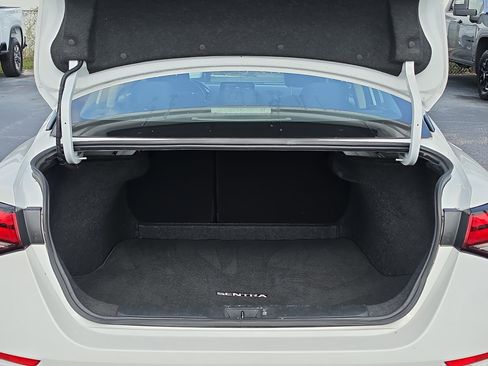 Used 2024 Nissan Sentra SV FWD image 6