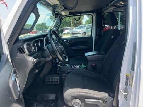 Used 2021 Jeep Gladiator Sport w/ Quick Order Package 24Q 80Th AWD/4WD image 13