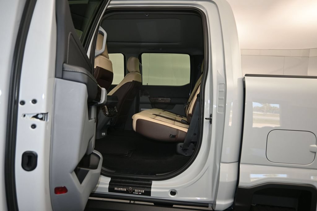 New 2026 Ford F250 XLT w/ XLT Premium Package AWD/4WD image 24