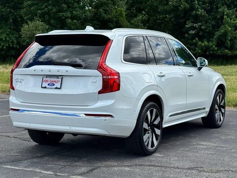 Used 2024 Volvo XC90 T8 Plus w/ Protection Package Premier AWD/4WD image 6