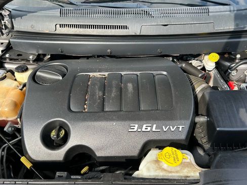 Used 2013 Dodge Journey SXT w/ Flexible Seating Group image 15