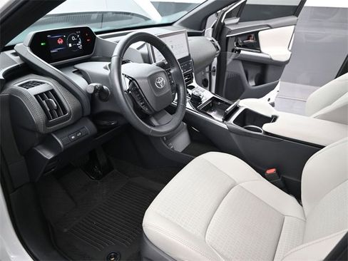 Used 2024 Toyota bZ4X Limited image 5