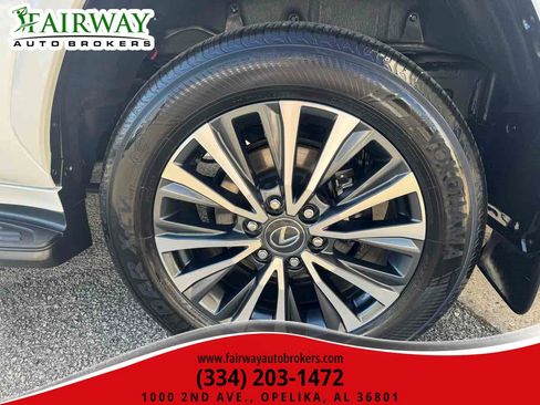 Used 2024 Lexus LX 600 4WD w/ Interior Upgrade Package image 35