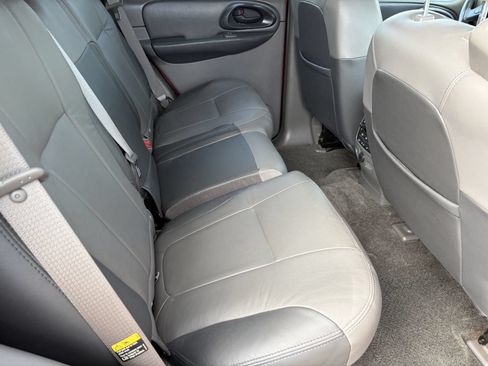 Used 2002 Chevrolet TrailBlazer LTZ RWD image 11