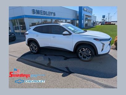 Used 2025 Chevrolet Trax LT w/ LT Convenience Package