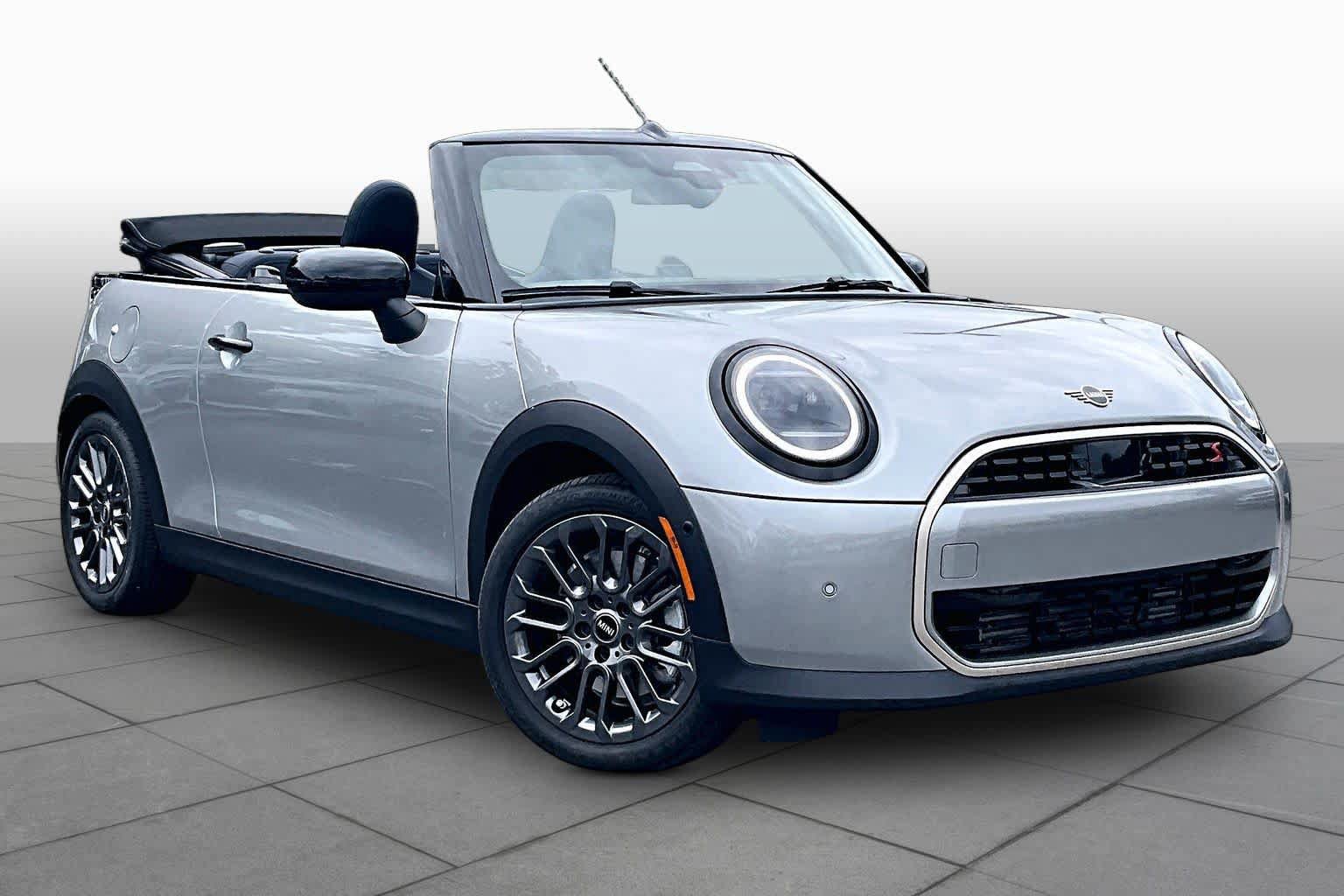 Used 2026 MINI Cooper S FWD image 3