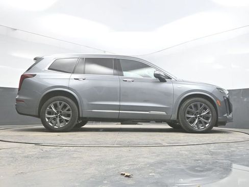 Used 2020 Cadillac XT6 Premium Luxury image 36