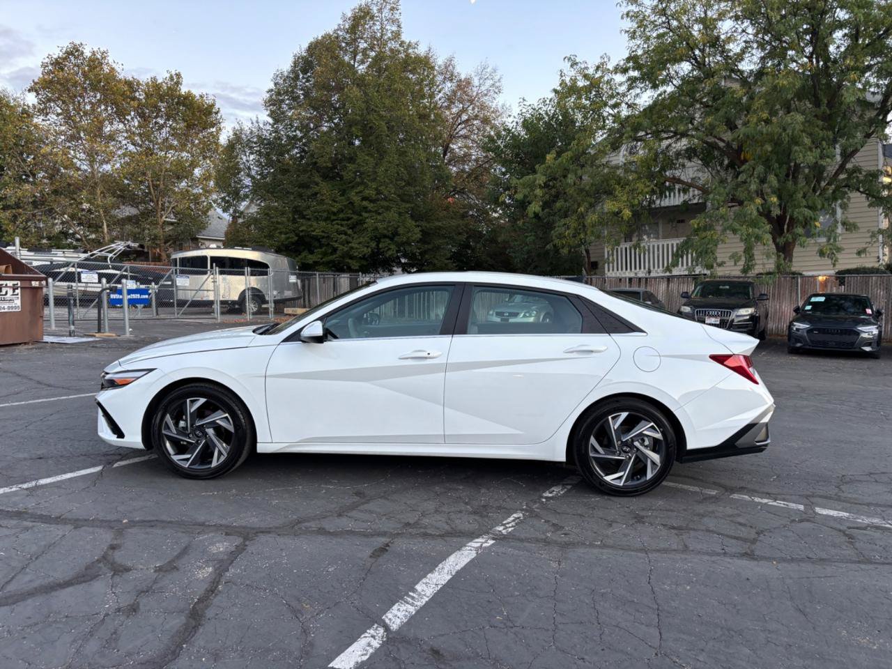 Used 2024 Hyundai Elantra SEL w/ Convenience Package FWD image 15