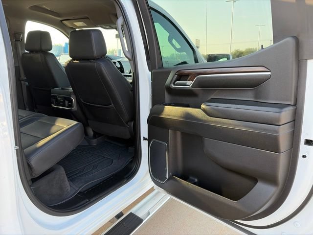 Used 2024 GMC Sierra 1500 SLT w/ SLT Premium Plus Package AWD/4WD image 39