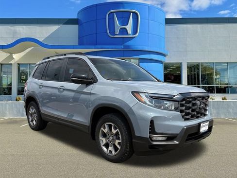 Used 2023 Honda Passport TrailSport image 1
