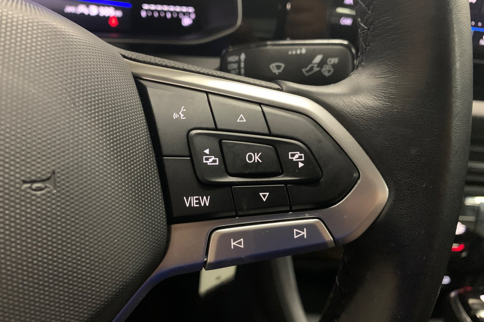 Used 2025 Volkswagen Jetta S FWD image 25