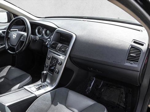 Used 2011 Volvo XC60 3.2 FWD image 22