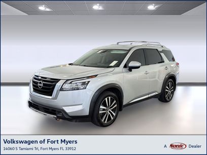 Used 2023 Nissan Pathfinder Platinum w/ Cargo Package