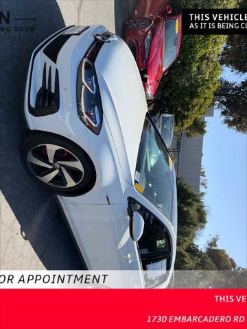 Used 2018 Volkswagen GTI Autobahn FWD image 1