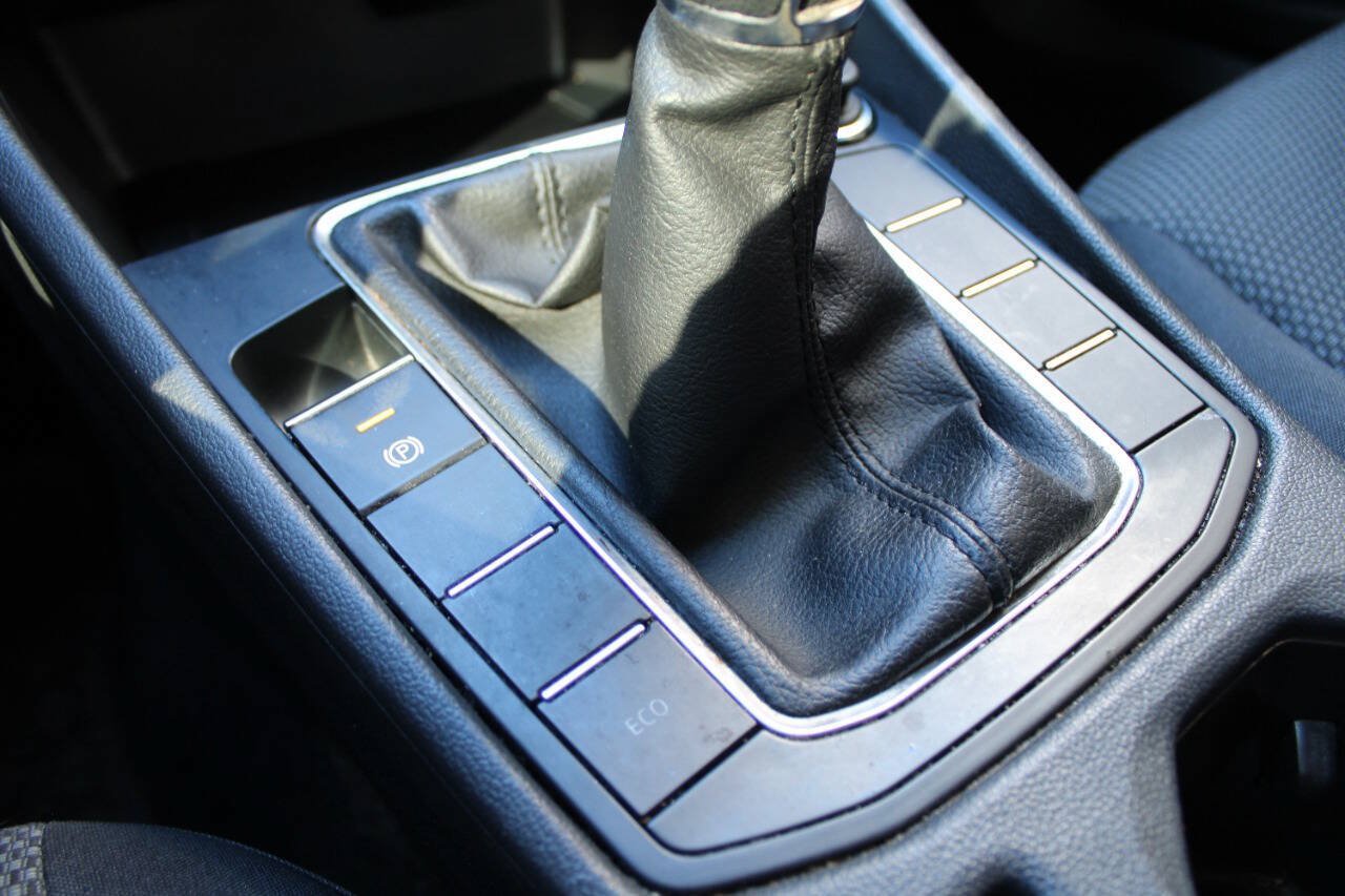 Used 2020 Volkswagen Jetta S w/ Driver Assistance Package FWD image 20