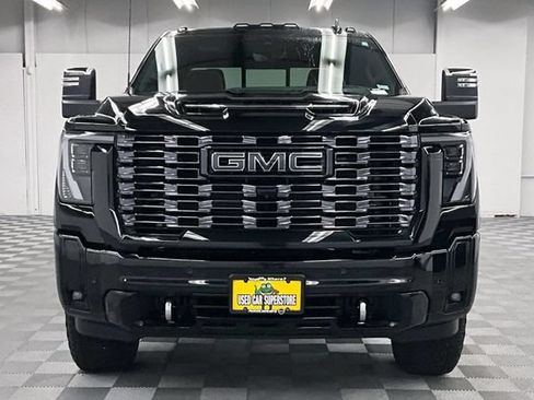 Used 2025 GMC Sierra 2500 Denali Ultimate AWD/4WD image 4