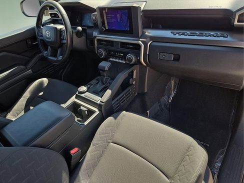 Used 2025 Toyota Tacoma SR5 image 12