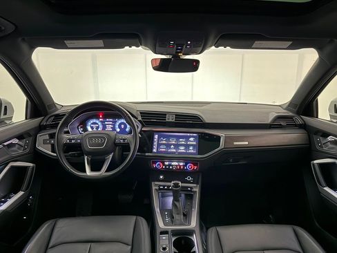 Used 2023 Audi Q3 2.0T Premium w/ Convenience Package AWD/4WD image 28