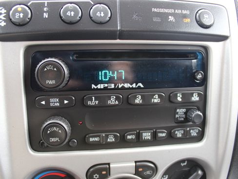 Used 2010 Chevrolet Colorado LT AWD/4WD image 28