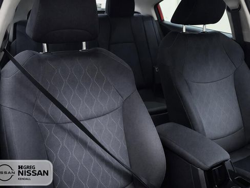 Used 2021 Toyota Corolla LE FWD image 10