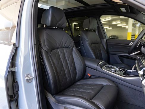 New 2026 BMW X5 xDrive50e image 34