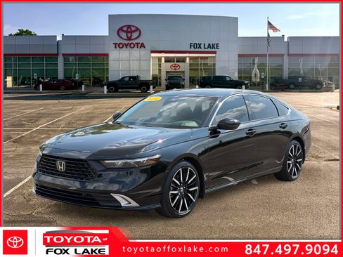 Used 2024 Honda Accord Touring image 1