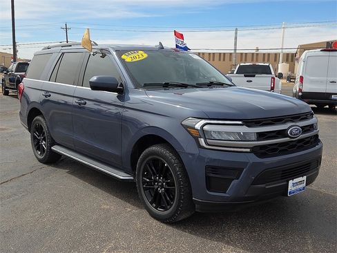Certified 2023 Ford Expedition XLT image 7