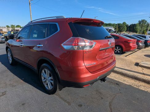 Used 2015 Nissan Rogue SV w/ SV Premium Package FWD image 9
