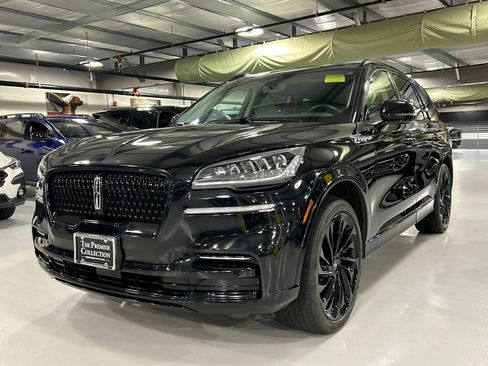 Used 2023 Lincoln Aviator Reserve w/ Jet Package AWD/4WD image 5