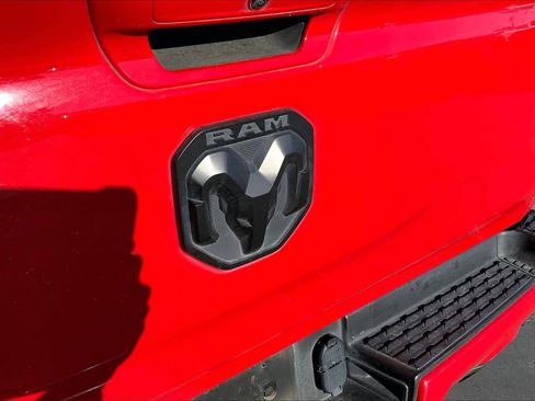 Used 2022 RAM 1500 Big Horn w/ Night Edition image 29