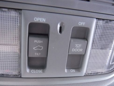 Used 2020 Honda CR-V EX image 29