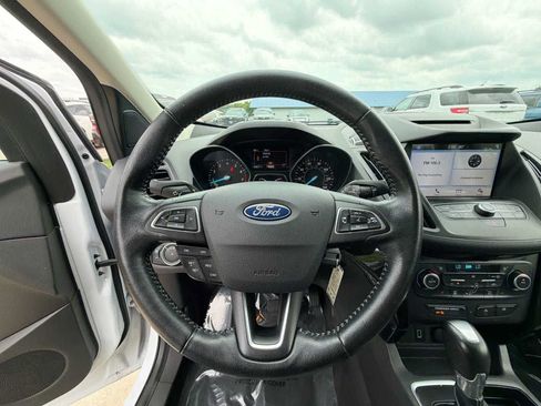 Used 2018 Ford Escape SE w/ SE Sport Appearance Package AWD/4WD image 19