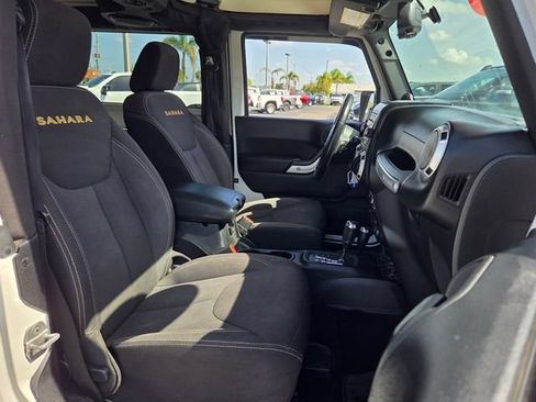 Used 2014 Jeep Wrangler Sahara AWD/4WD image 15