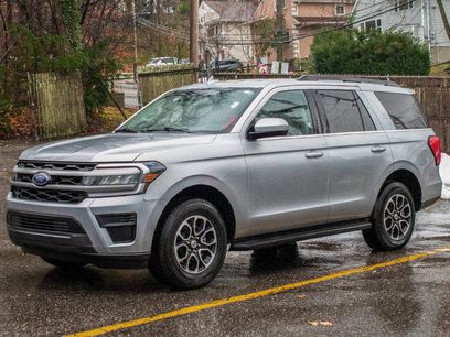 Used 2024 Ford Expedition XLT