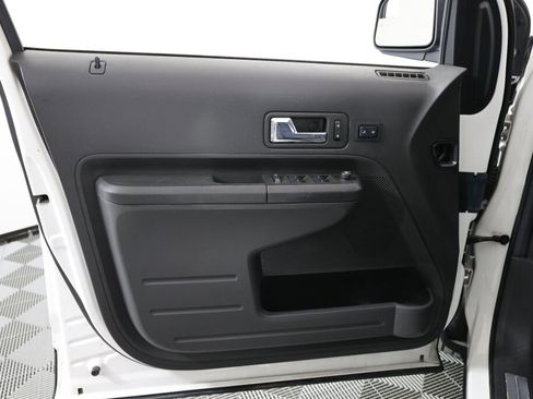 Used 2010 Ford Edge Limited image 12